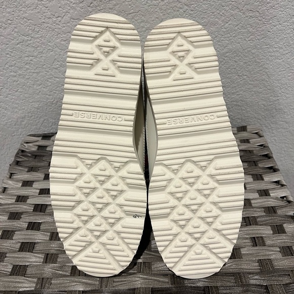 NWOT! Converse -Chuck Taylor Crafted Boot Egret Natural Ivory w/Ivory/Pink Laces - Picture 6 of 6